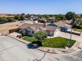 1401 Meridian St, Hollister, CA 95023