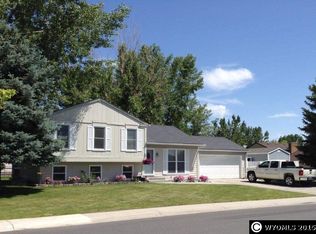 1006 W Monroe Ave, Riverton, WY 82501