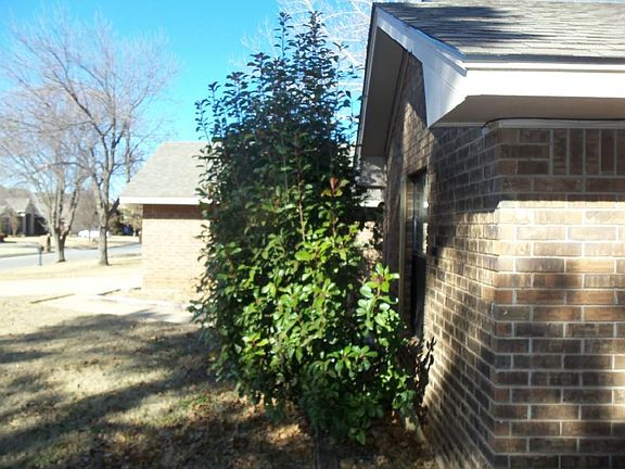5th image of 1909 NE 35th St