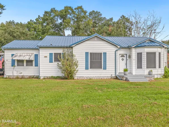 319 Duffy Ave, Sunset, LA 70584