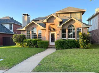 2137 Bresee Dr, Carrollton, TX 75010