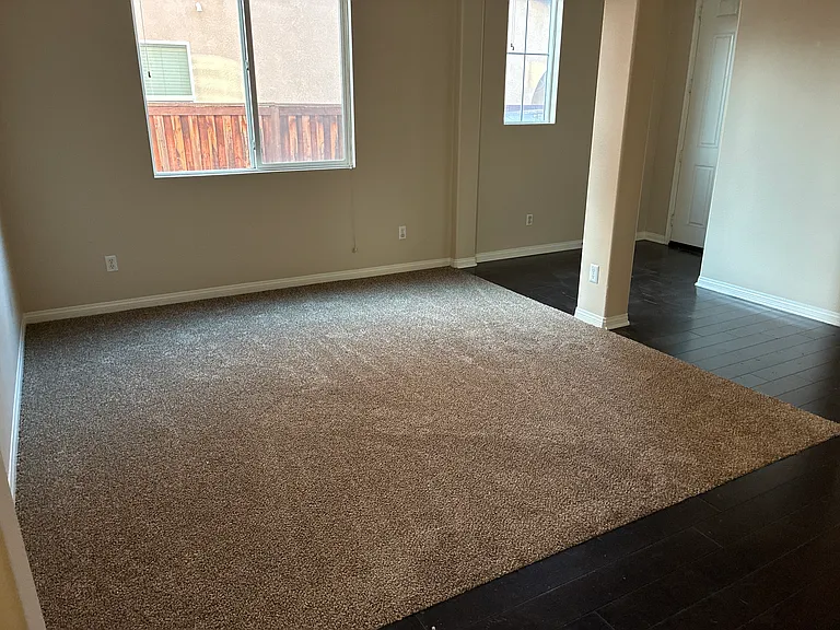 34123 Crenshaw St — Photo 3