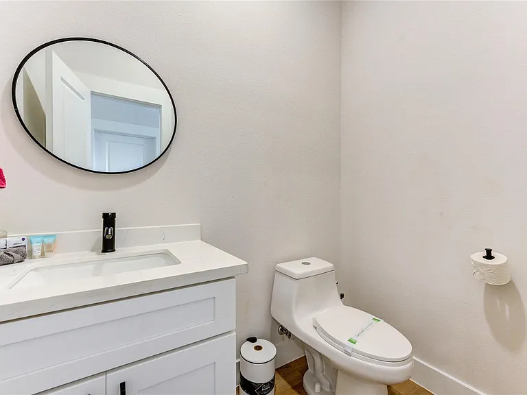 6835 Weston St #A — Photo 33