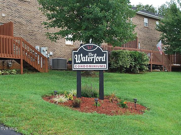 2nd image of 303 Waterford Ct #303