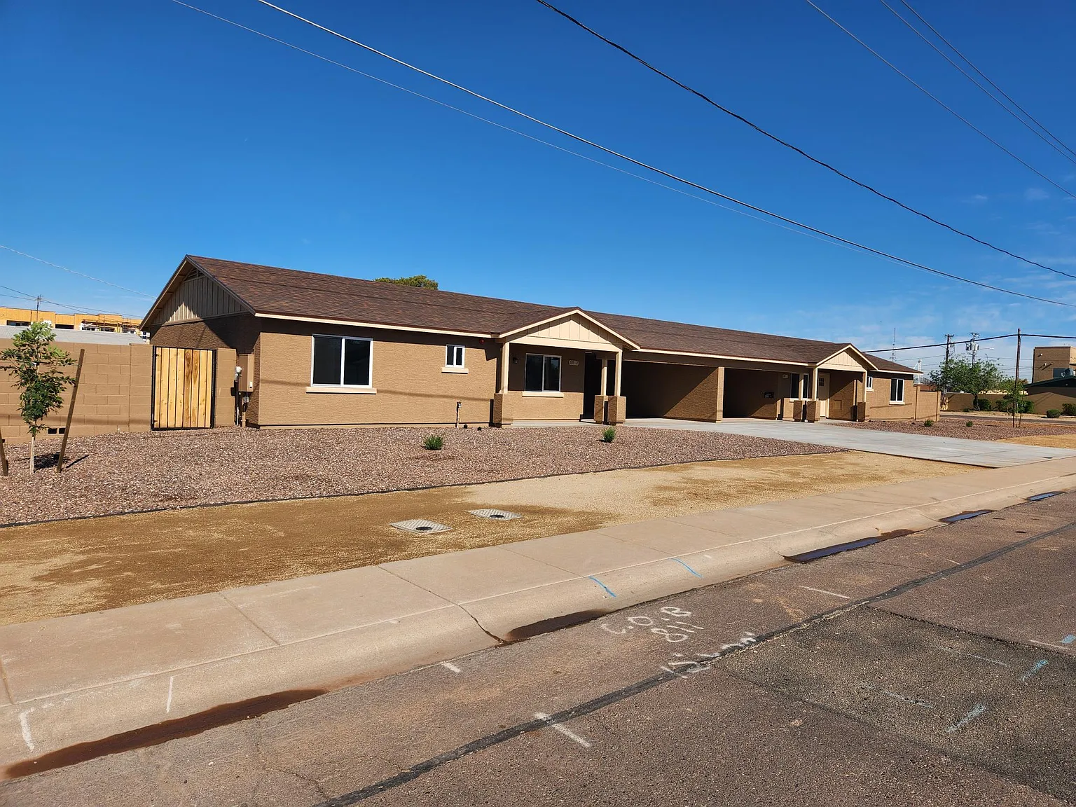 3 bed, 1050 sqft, $1,650 — Photo 1