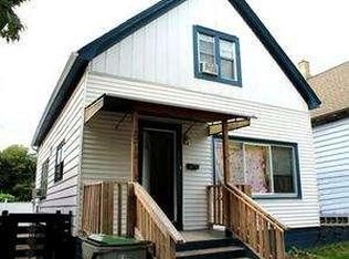 2211 S 20th St, Milwaukee, WI 53215