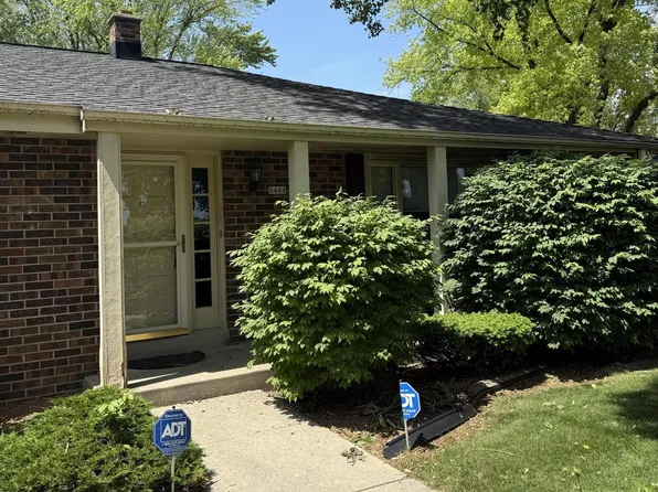 6469 North Range Line ROAD #F, Glendale, WI 53209