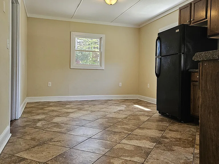 390 Harper Ave NW — Photo 14