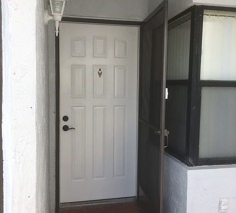 3rd image of 1703 San Remo Cir