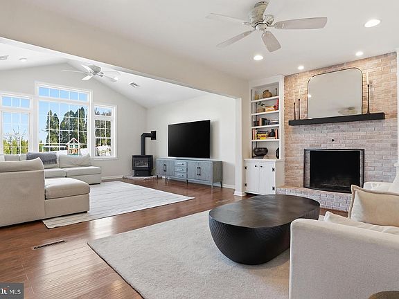 5th image of 89 Greenfield Rd