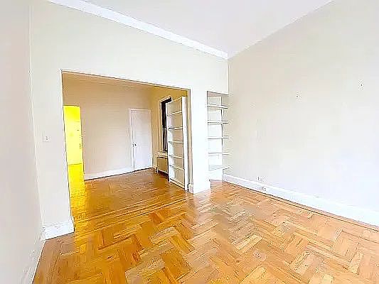 3rd image of 2501 Broadway #5A