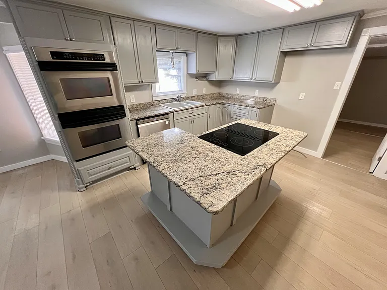 5638 Curzon Ave — Photo 18