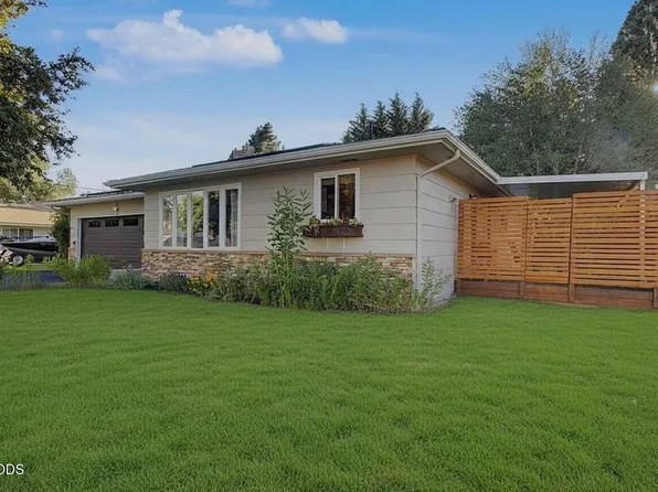 3608 Hope St, Klamath Falls, OR 97603