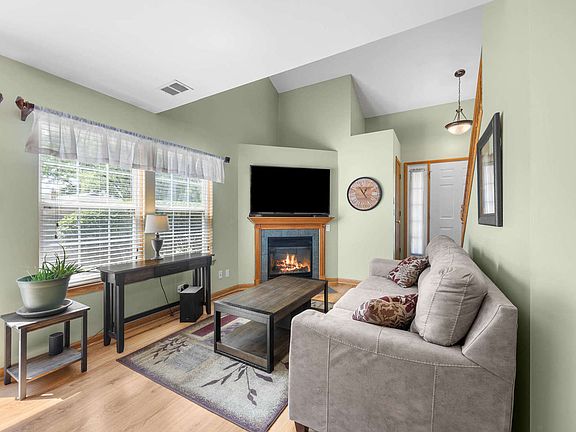 4th image of 7303 White Ash Dr #7303