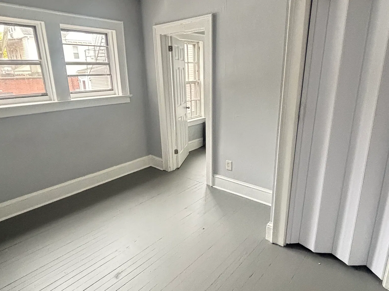 1 bed, 850 sqft, $1,100 — Photo 2