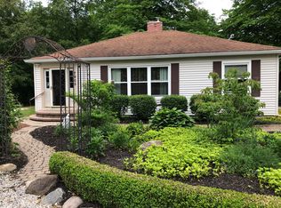 7905 Lake Rd, Chippewa Lake, OH 44215