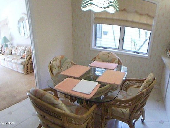 5th image of 684 Saint Andrews Cir