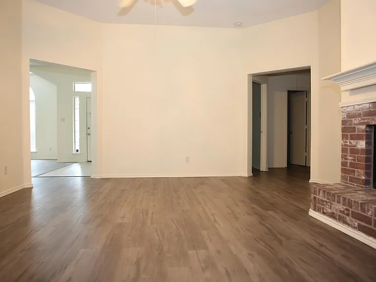 7305 Maplewood Dr — Photo 55