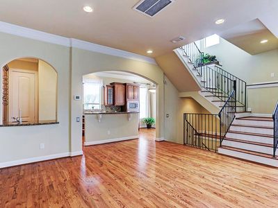5445 Kansas St, Houston, TX, 77007