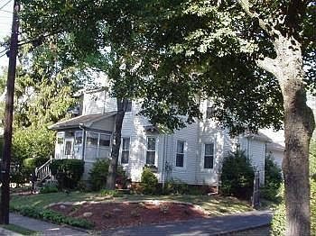 3rd image of 101 Franklin Tpke