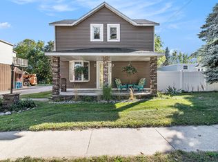 259 5th Ave, Manistee, MI 49660