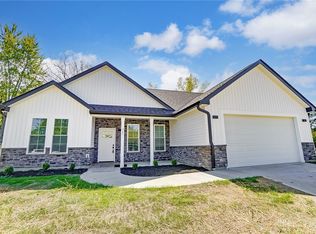 312 Skinner Dr, Dayton, OH 45426