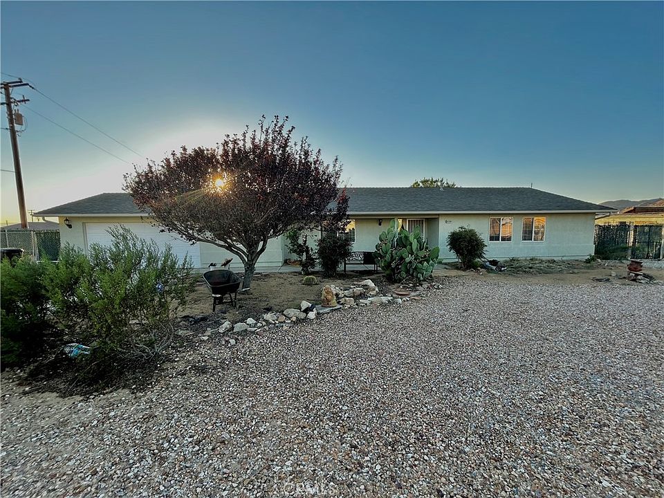 1st image of 15550 Desert Star Rd