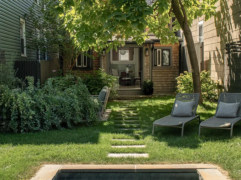 342 State St — Photo 25