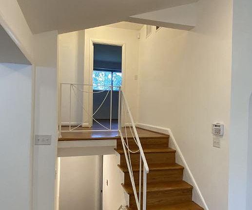 4th image of 3806 Sulgrave Dr