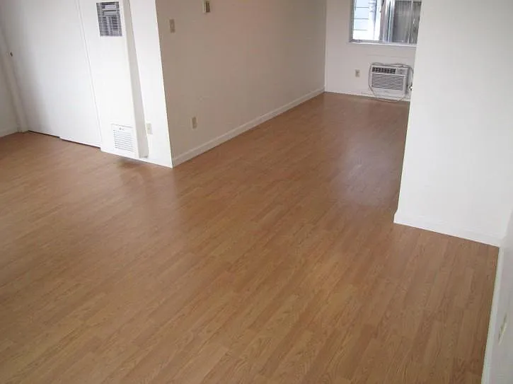 1729 G St #3 — Photo 2