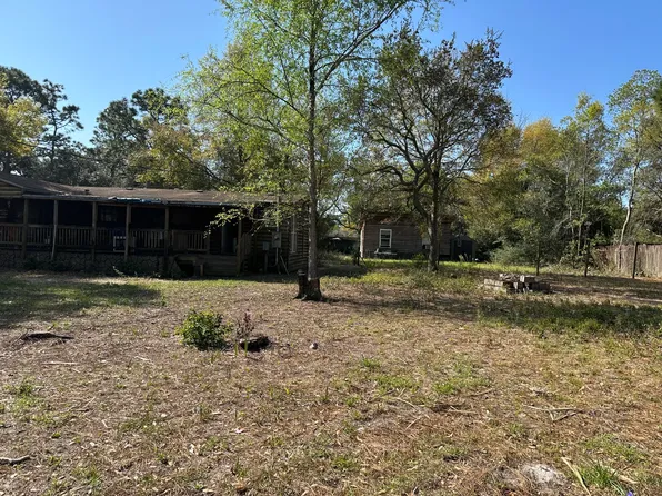 8143 Lucena St, Navarre, FL 32566