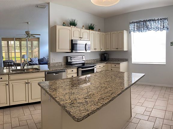 2nd image of 554 NW Cortina Lane