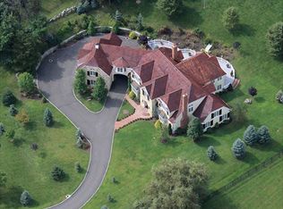 423 Ridgebury Rd, Ridgefield, CT 06877