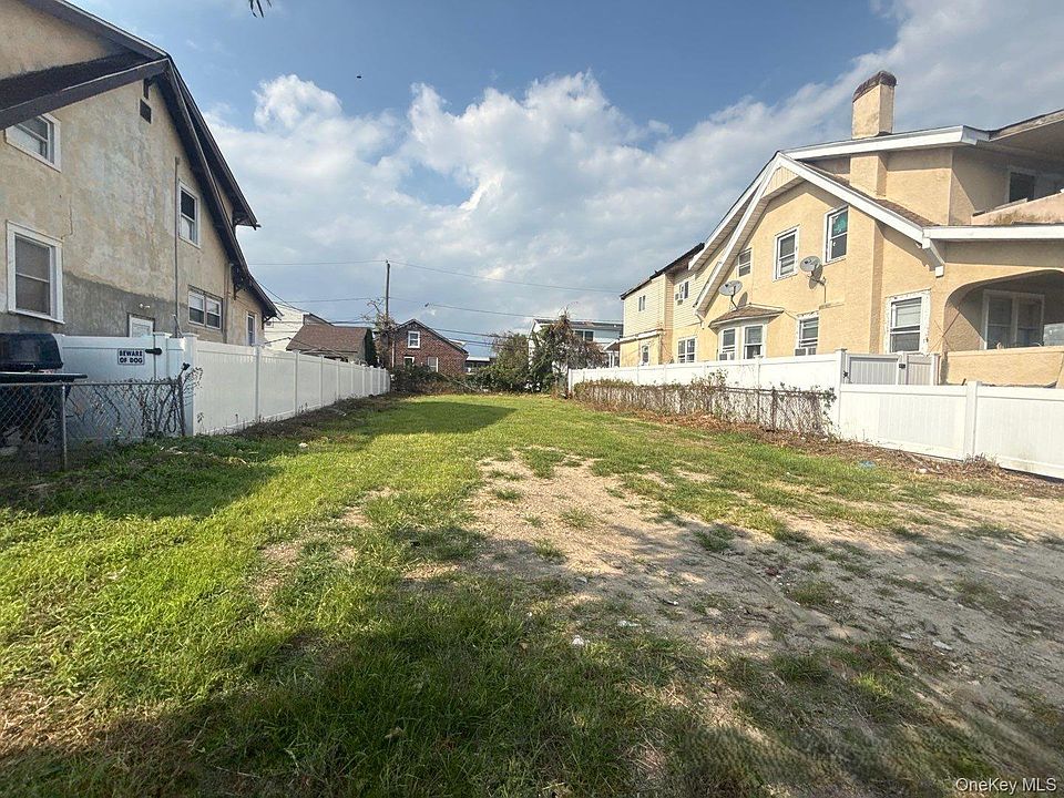 1st image of 61 E Fulton Street