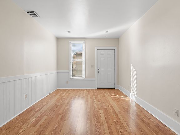 4th image of 3021 G St #B