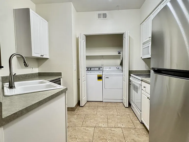 1701 E Colter St #235 — Photo 2
