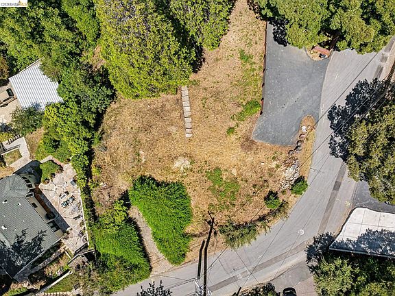 3rd image of 0 Aspinwall Rd