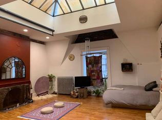 18 W 37th St #4, New York, NY 10018