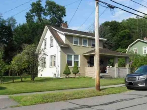 119 Maple St, Greenfield, MA 01301