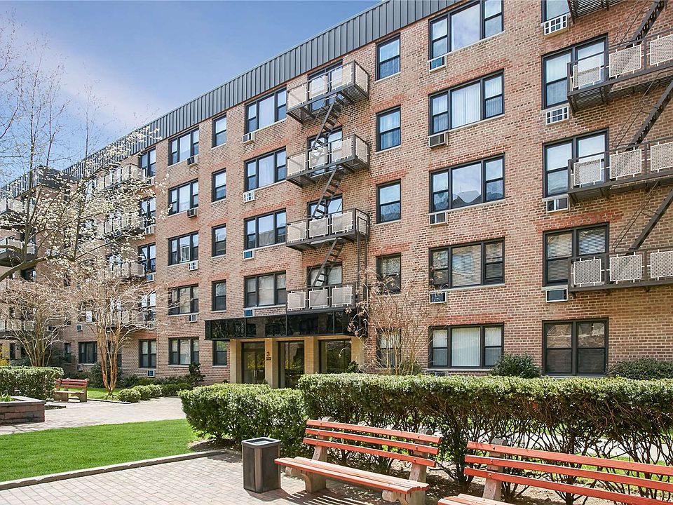 1st image of 3 Birchwood Ct APT 1P