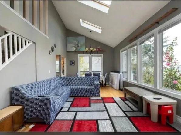 11378 River Rd, Surrey, BC V3V 2V6