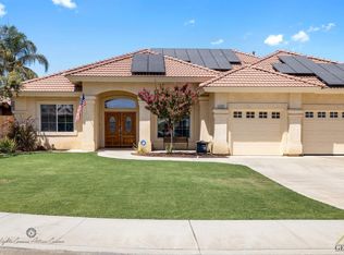 4404 Rock Lake Dr, Bakersfield, CA 93313
