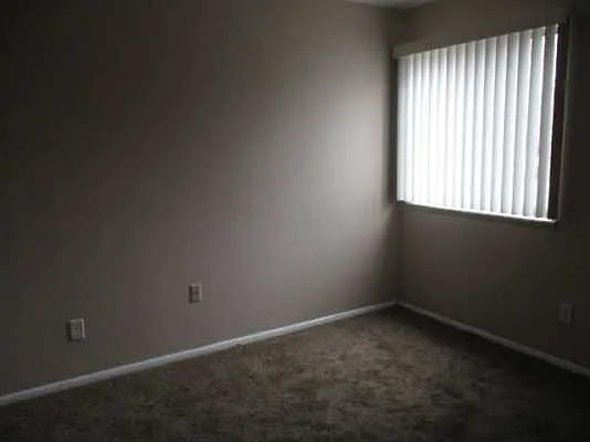 1 bed, 500 sqft, $995 — Photo 2