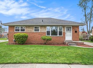 25469 Patricia Ave, Warren, MI 48091