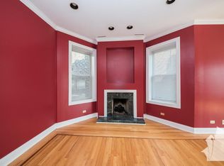 853 W Sheridan Rd, Chicago, IL 60613