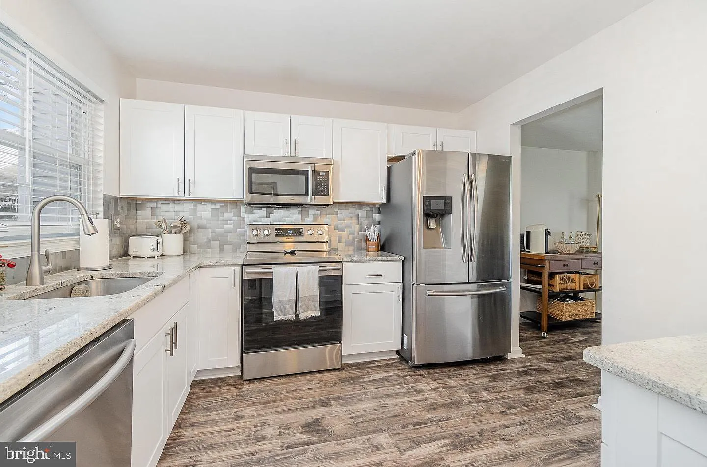 2 bed, 1204 sqft, $1,875 — Photo 3