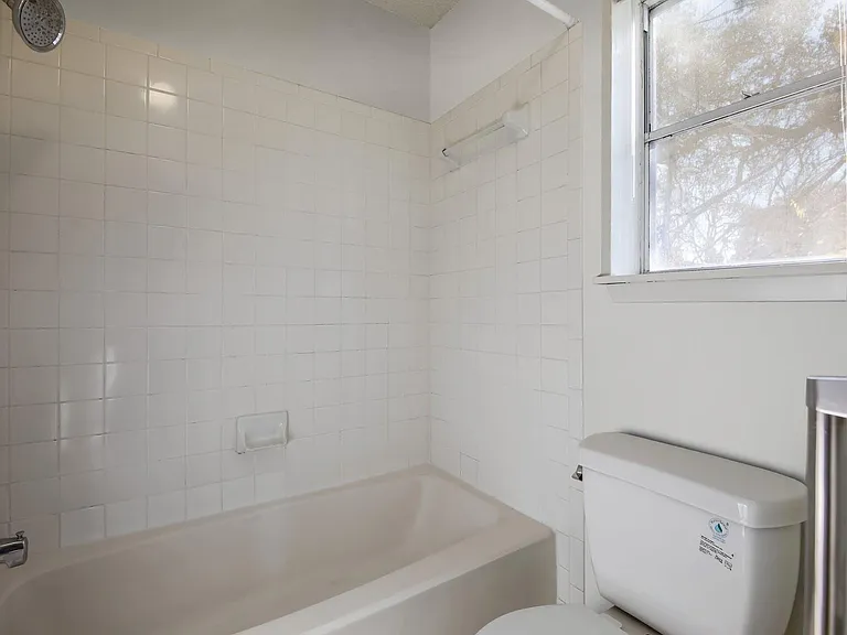 4407 Limewood Ct #B — Photo 20