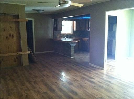 3rd image of 2179 Floyd Dr