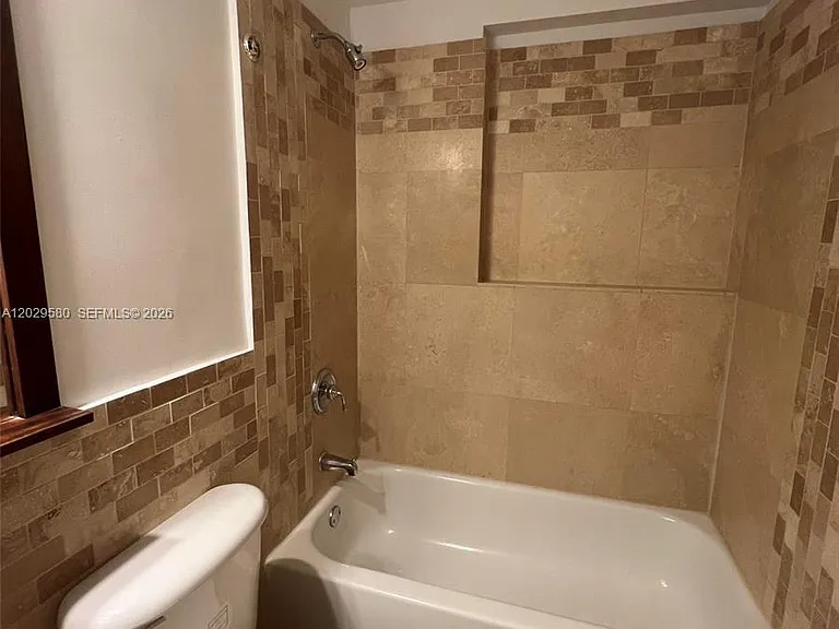 600 Euclid Ave #5A — Photo 31