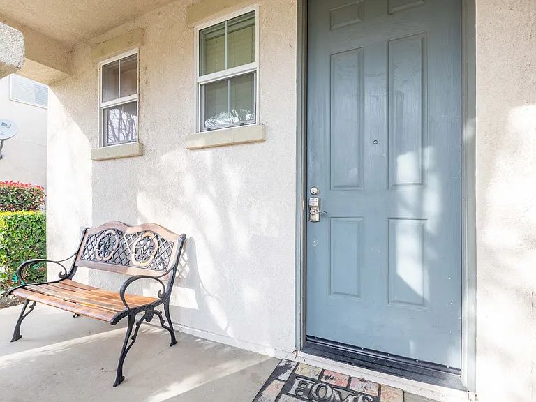 4922 Kokomo Dr — Photo 3